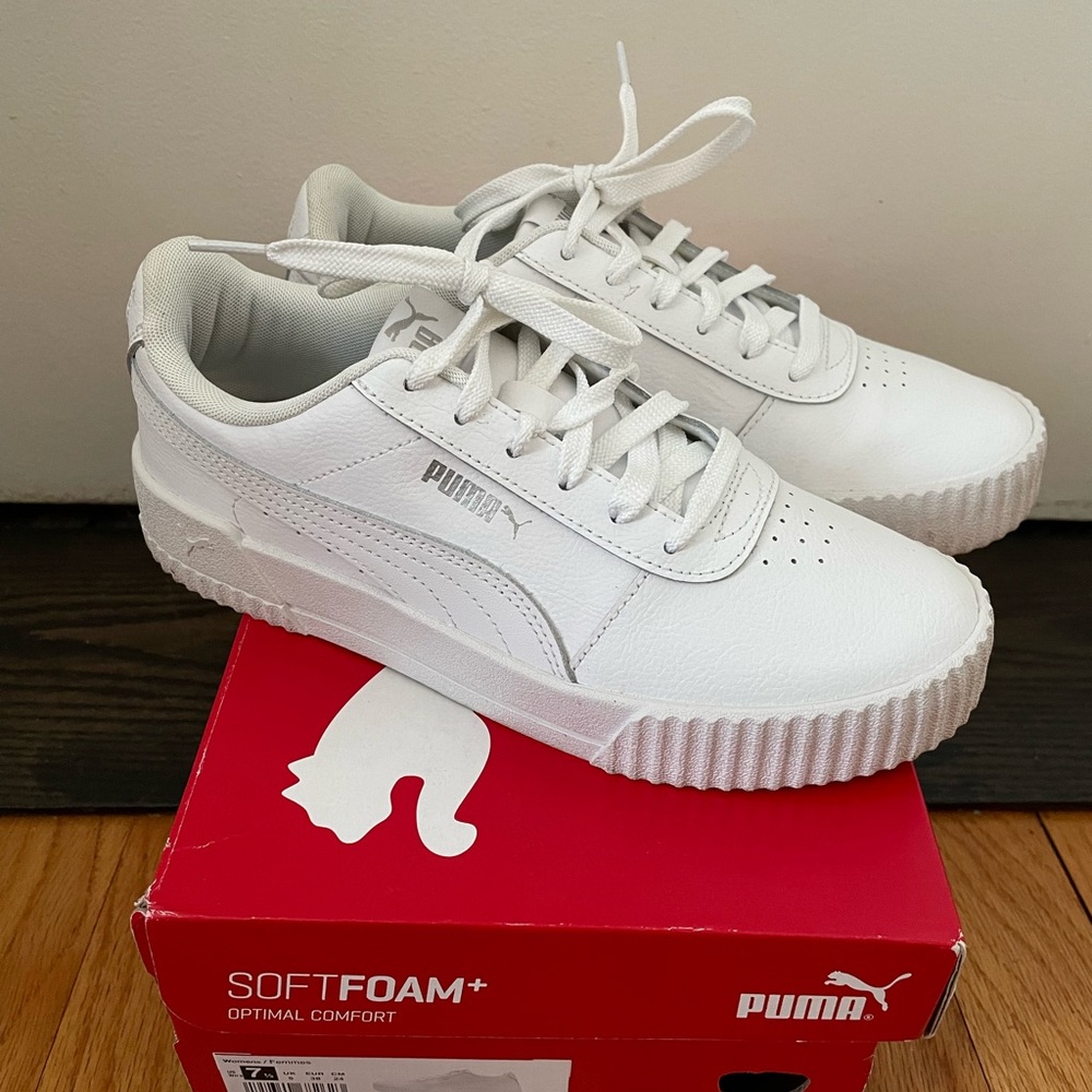 Puma White Carina Sneaker Size 7.5 Women’s